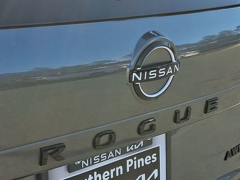 New 2026 Nissan Rogue SV AWD/4WD image 22