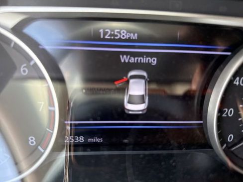 Certified 2025 Nissan Sentra SV image 3