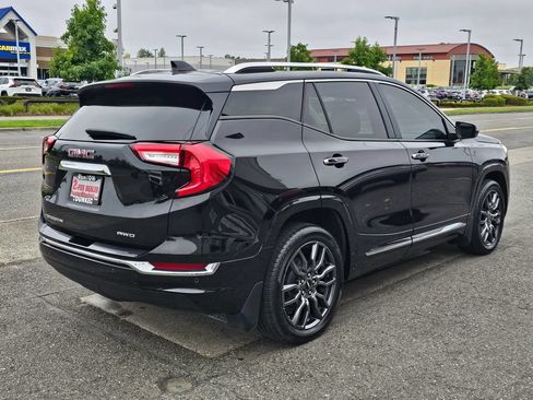 Used 2024 GMC Terrain Denali w/ Black Diamond Edition AWD/4WD image 5