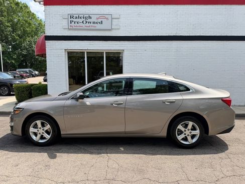 Used 2024 Chevrolet Malibu LT FWD image 8
