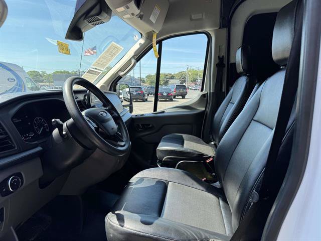 Used 2023 Ford Transit 250 Medium Roof AWD w/ Load Area Protection Package image 33