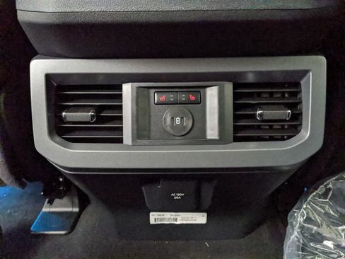 New 2025 Ford F350 Lariat w/ Lariat Ultimate Package image 8