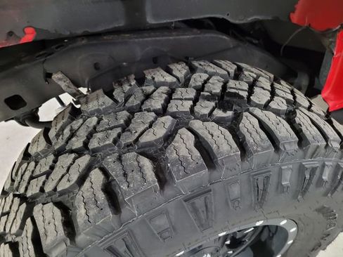 Used 2015 Jeep Wrangler Unlimited Sport image 18