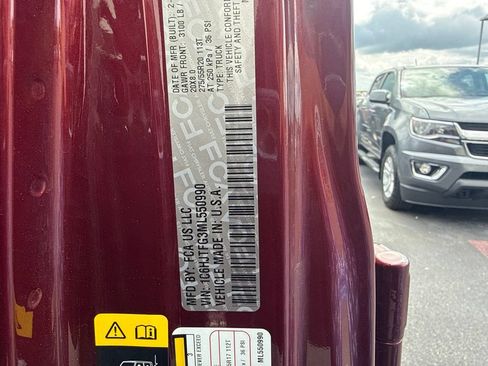 Used 2021 Jeep Gladiator Overland AWD/4WD image 10