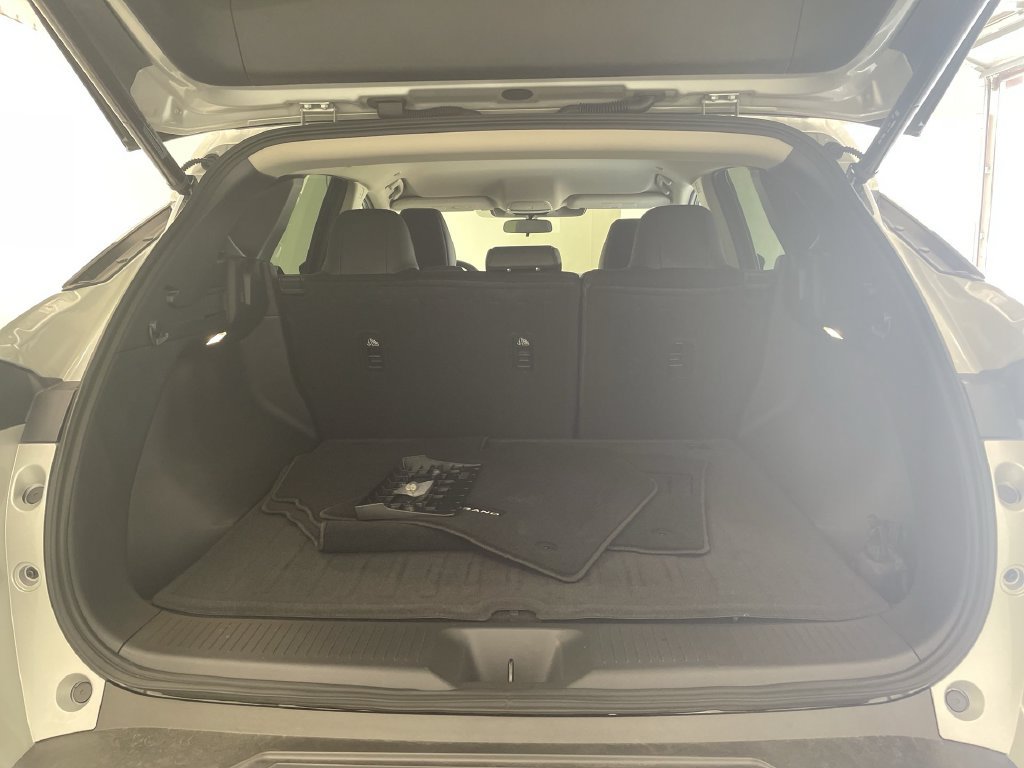 Certified 2025 Nissan Murano SV FWD image 16