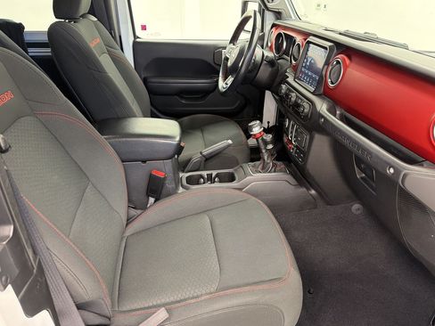 Used 2021 Jeep Wrangler Rubicon AWD/4WD image 26