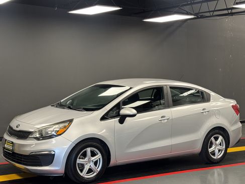 Used 2016 Kia Rio LX FWD image 1