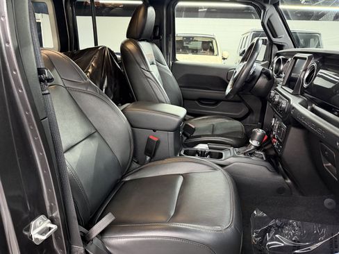 Used 2021 Jeep Wrangler Unlimited Rubicon w/ Dual Top Group image 24