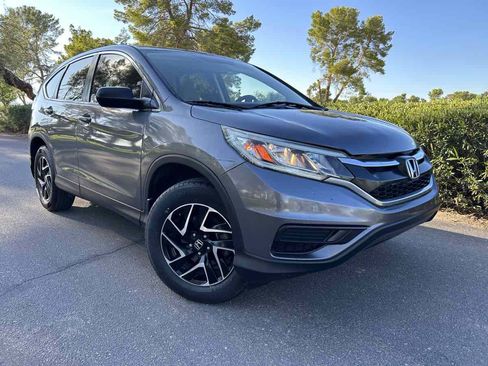 Used 2016 Honda CR-V SE image 4