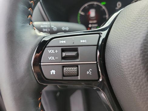 Used 2024 Honda CR-V Sport Touring image 18