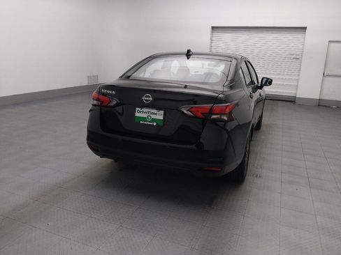 Used 2025 Nissan Versa SV FWD image 7