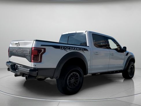 Certified 2019 Ford F150 Raptor w/ Equipment Group 802A Luxury image 27