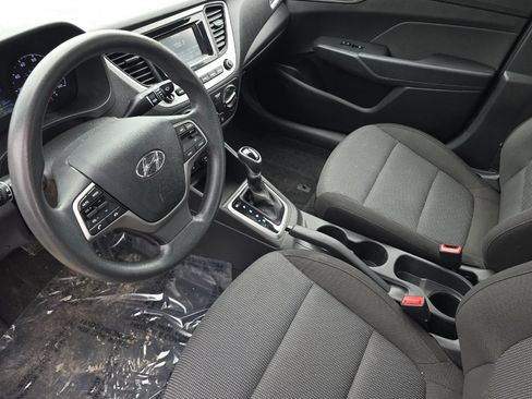 Used 2021 Hyundai Accent SE FWD image 7