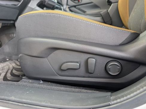 Certified 2025 Subaru Crosstrek 2.5i Sport w/ Crosstrek Mirror Package image 19