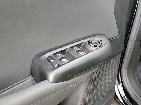 Used 2024 Alfa Romeo Tonale Ti w/ Premium Interior Package image 13