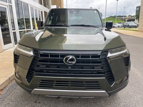 Used 2024 Lexus GX 550 AWD/4WD image 2