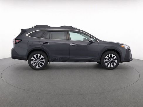 Used 2024 Subaru Outback Touring AWD/4WD image 8