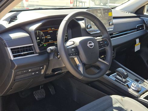 New 2026 Nissan Rogue SL AWD/4WD image 10