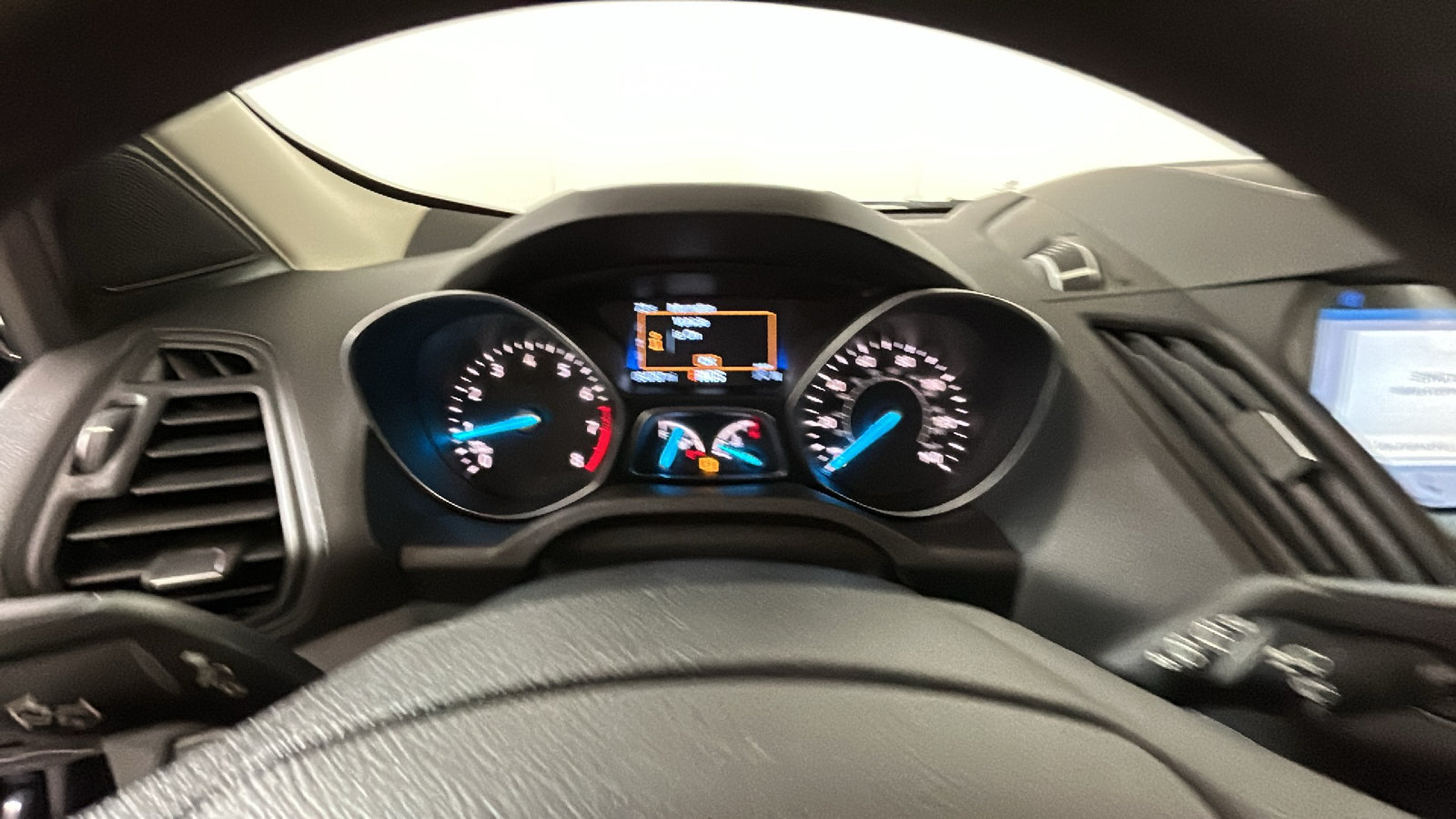 Used 2019 Ford Escape SE FWD image 21