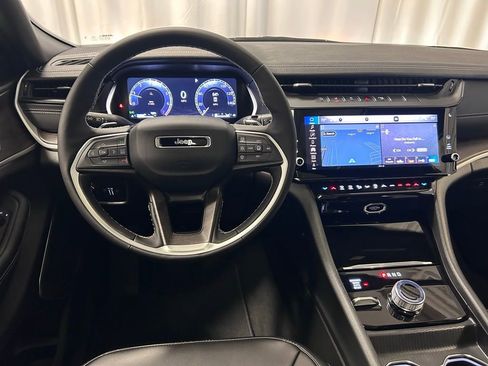 New 2026 Jeep Grand Cherokee L Limited AWD/4WD image 3