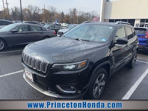 Used 2019 Jeep Cherokee Limited image 1