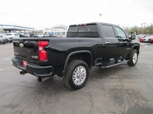 Used 2023 Chevrolet Silverado 2500 High Country w/ Z71 Off-Road Package image 5