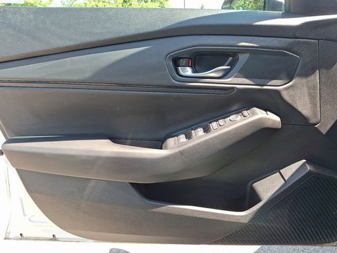 Certified 2023 Honda Accord EX image 22