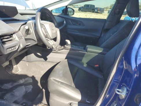 Used 2024 Toyota Prius LE FWD image 7