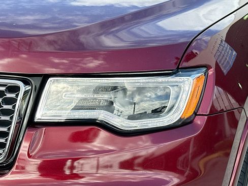 Used 2020 Jeep Grand Cherokee Overland image 38