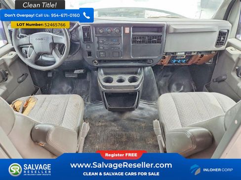 Used 2005 GMC Savana 2500 Extended RWD image 11