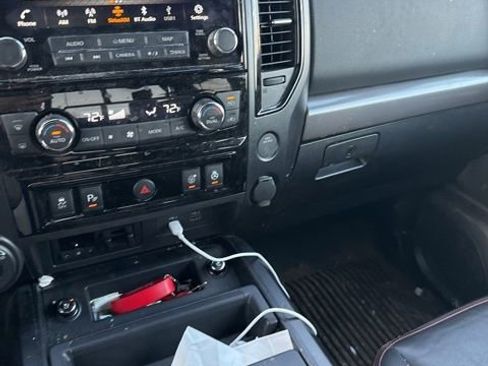 Used 2024 Nissan Titan PRO-4X w/ Pro-4x Convenience Package image 16