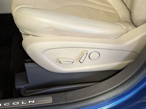 Used 2020 Lincoln Nautilus Reserve AWD/4WD image 14