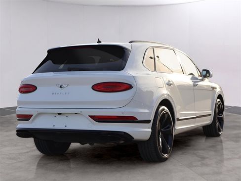 Used 2023 Bentley Bentayga Extended Wheelbase image 5