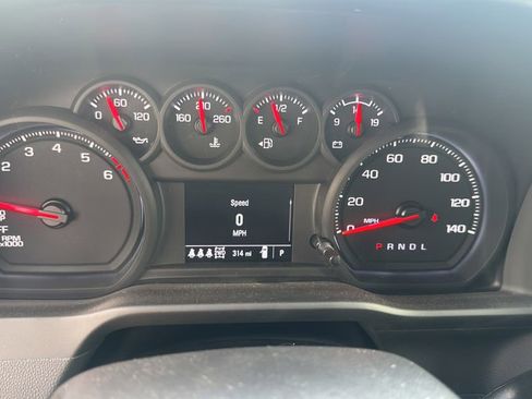 Used 2026 Chevrolet Silverado 1500 Custom Trail Boss AWD/4WD image 15