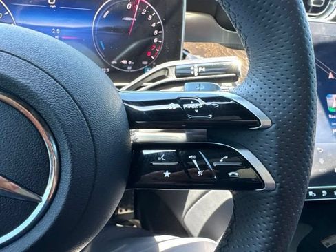 Used 2025 Mercedes-Benz GLC 350e 4MATIC image 23