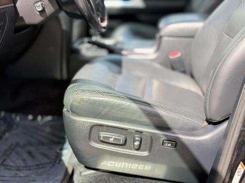 Used 2016 Toyota Land Cruiser w/ Four Season Floor Mat Package AWD/4WD image 9