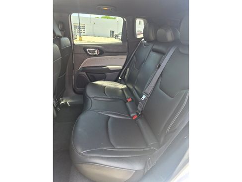 Used 2025 Jeep Compass Limited AWD/4WD image 6