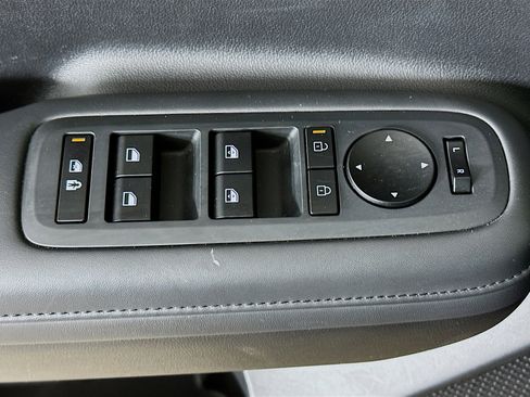 Used 2025 Hyundai Santa Fe SEL image 15