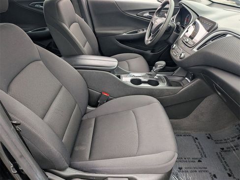 Used 2024 Chevrolet Malibu LT image 33