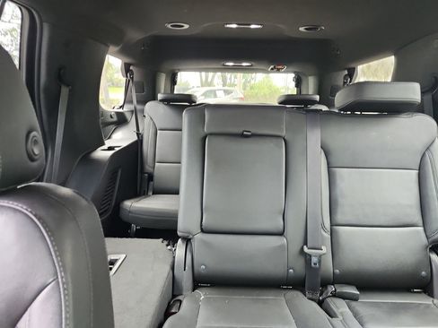 Used 2023 Chevrolet Tahoe LT RWD image 17