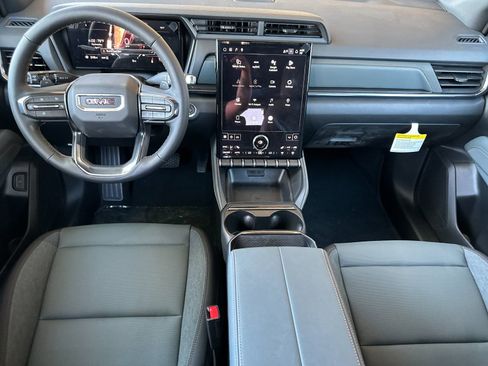 New 2026 GMC Terrain AT4 AWD/4WD image 13