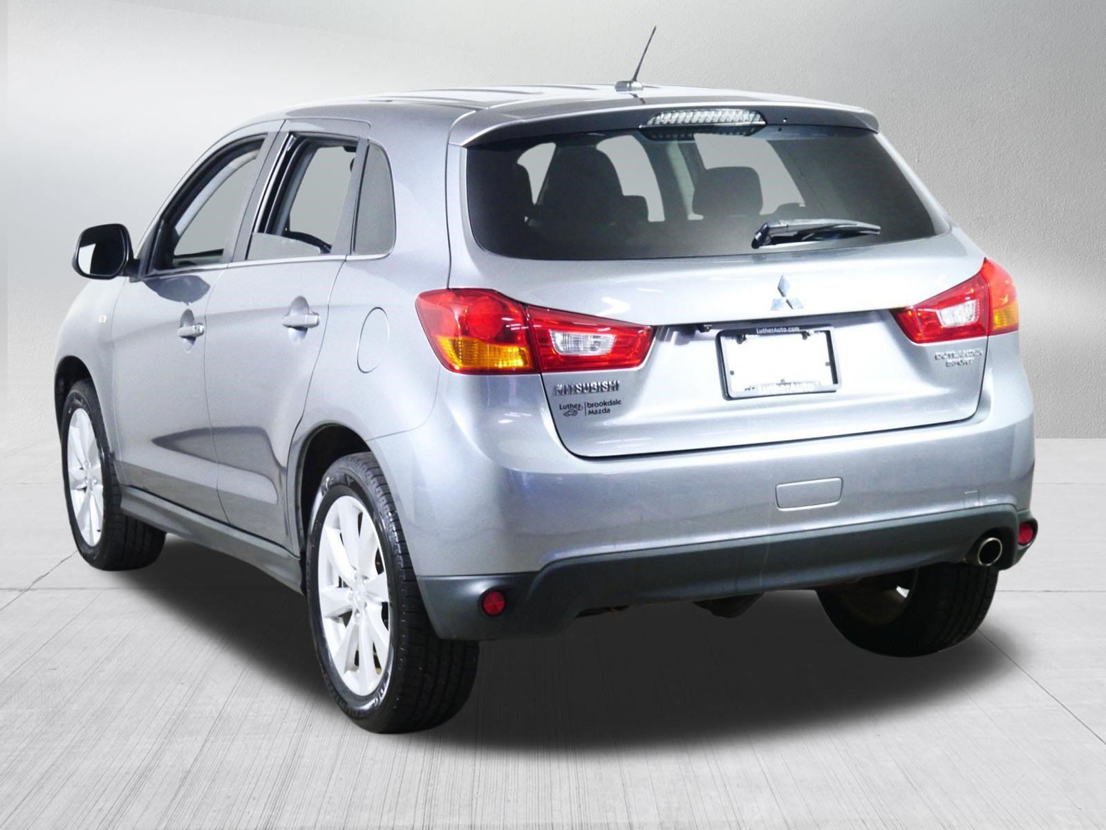 Used 2014 Mitsubishi Outlander Sport SE AWD/4WD image 5