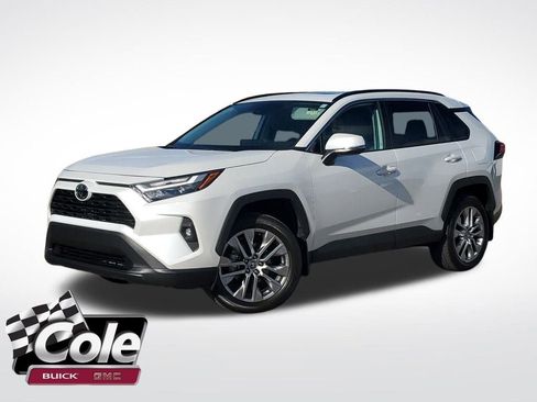 Used 2024 Toyota RAV4 XLE Premium image 1