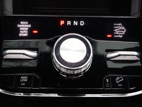 Used 2024 Jeep Grand Cherokee Overland image 19