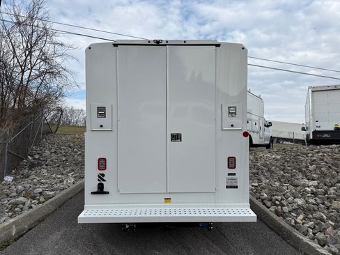 New 2025 Chevrolet Express 3500 w/ Power Convenience Package RWD image 4