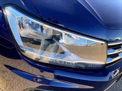 Used 2021 Volkswagen Tiguan SEL w/ 3-Row Tiguan MDO Package image 35