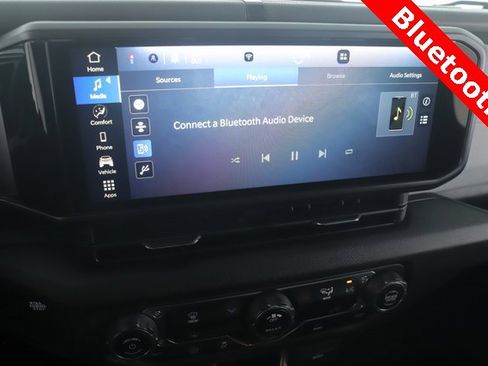 Used 2024 Jeep Gladiator Sport image 3