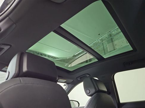 Used 2022 Audi Q3 2.0T Premium w/ Convenience Package image 22