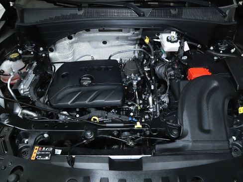 Used 2025 Chevrolet TrailBlazer LT image 35