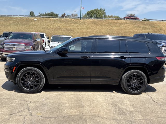 Used 2023 Jeep Grand Cherokee L Summit AWD/4WD image 9